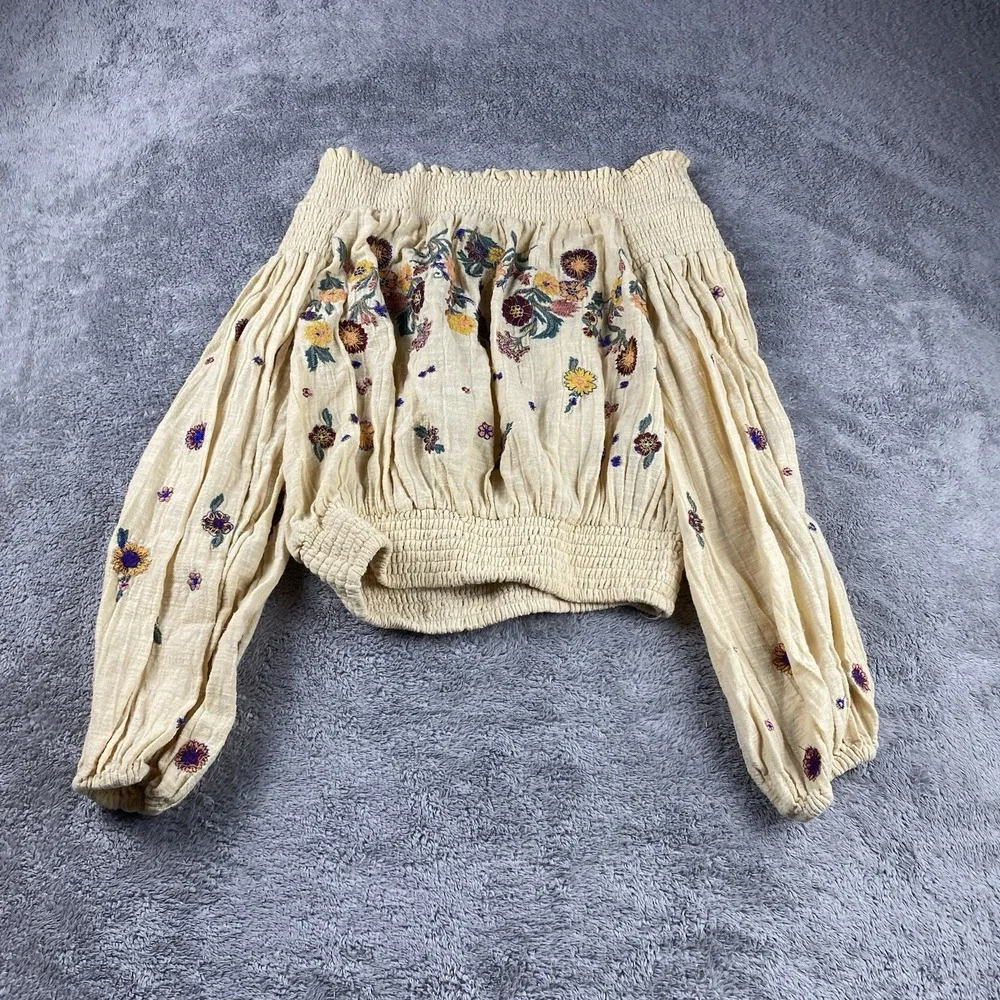 FREE PEOPLE Off The Shoulder Floral Embroidery Saachi Top Womens XS Beige